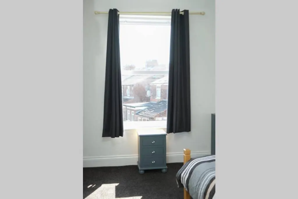 דירה קינגסטון אפון הול Hullidays - University Side Lg 4 Bed House